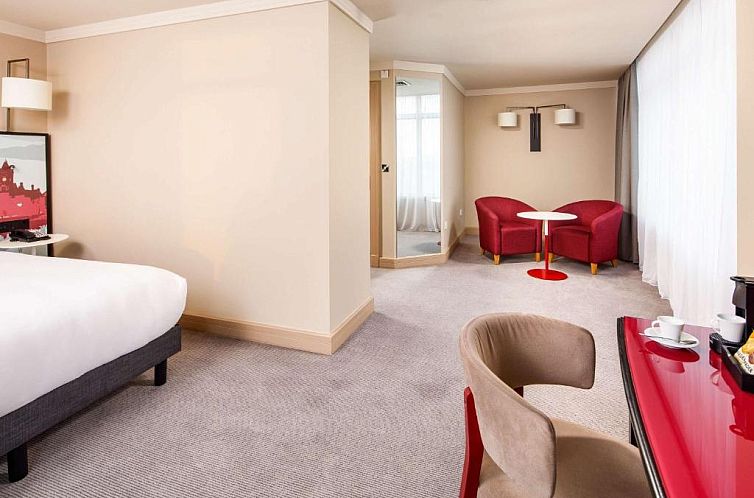 Mercure Cardiff Holland House Hotel & Spa