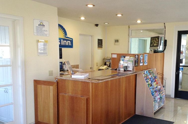 Days Inn by Wyndham Oceanside