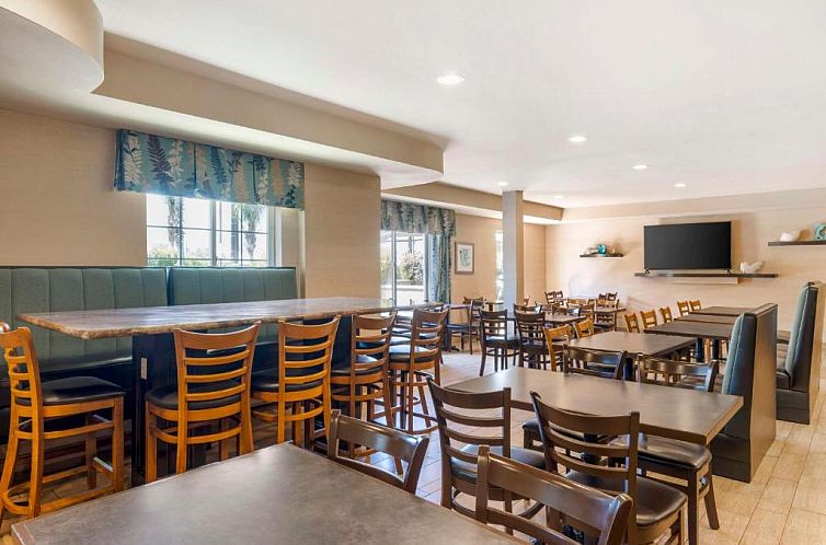 Best Western Plus Oceanside Palms