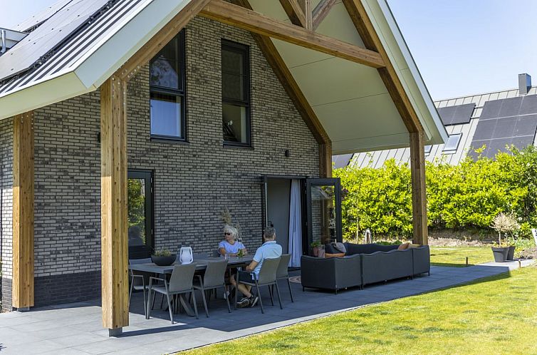 Vrijstaande woning in Friesland, Nederland