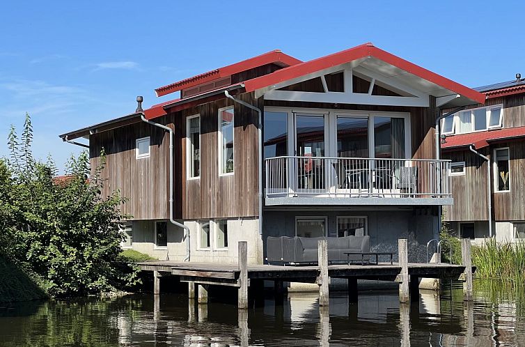 Vrijstaande woning in Friesland, Nederland