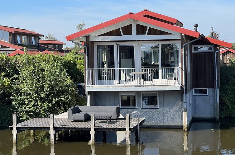 Vrijstaande woning in Friesland, Nederland