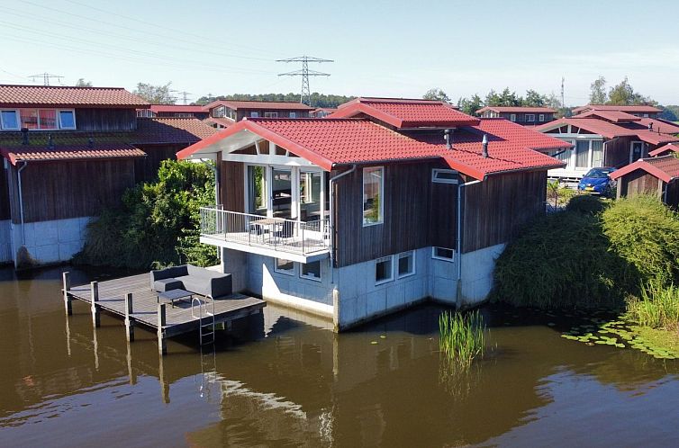 Vrijstaande woning in Friesland, Nederland