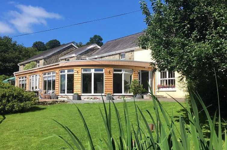 Llanerchindda Farm Guest House