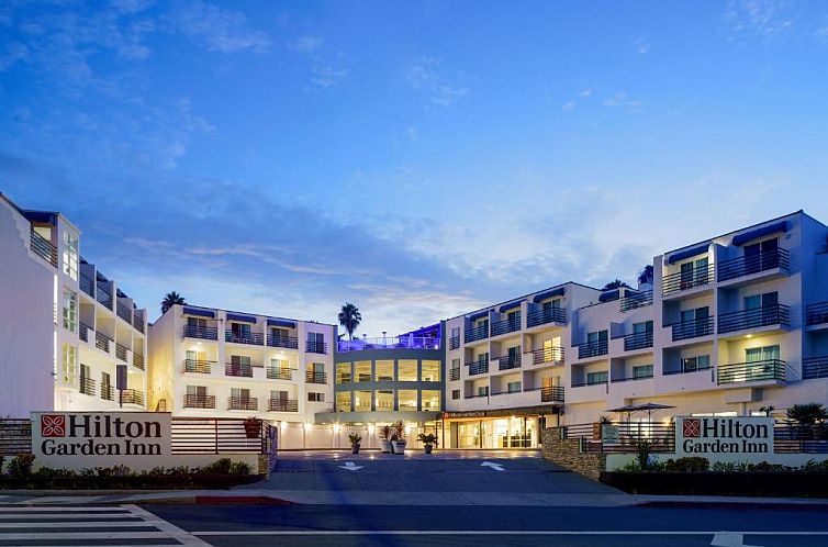 DoubleTree Suites by Hilton Doheny Beach