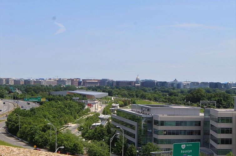 DoubleTree by Hilton Washington DC – Crystal City