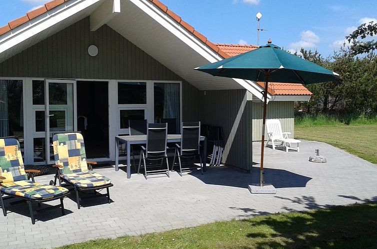 Vakantiehuis "Allita" - 12km from the sea