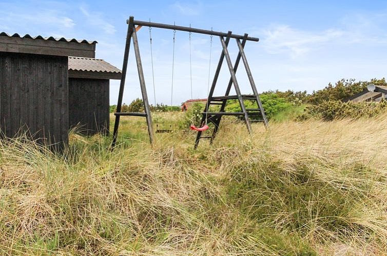 Vakantiehuis "Svenne" - 500m from the sea