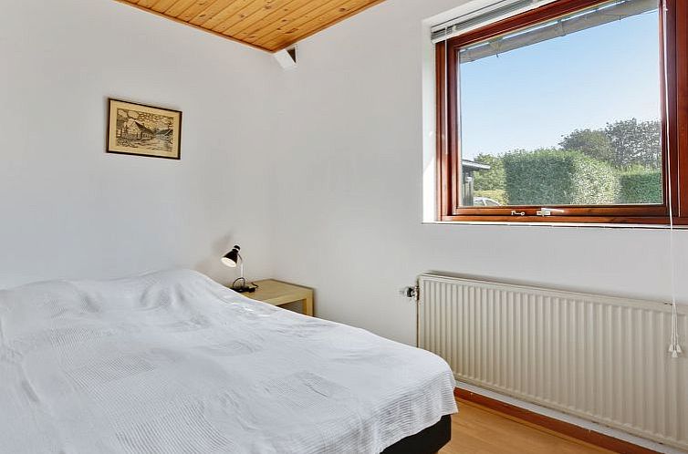 Vakantiehuis "Iiris" - 1.2km from the sea