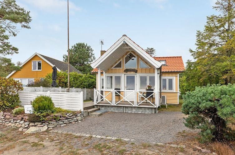 Vakantiehuis "Bilal" - 20m from the sea