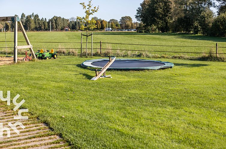 Heerlijke 15 persoons vakantieboerderij met gratis WiFi in