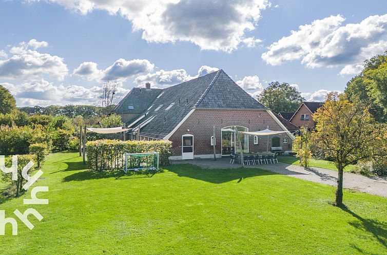 Heerlijke 15-persoons vakantieboerderij met gratis WiFi in