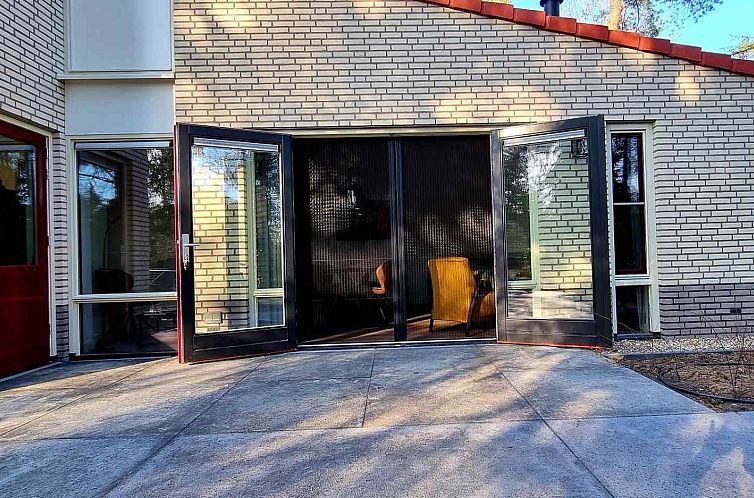 Zeer luxe 6 persoons vakantiehuis met sauna nabij Halle