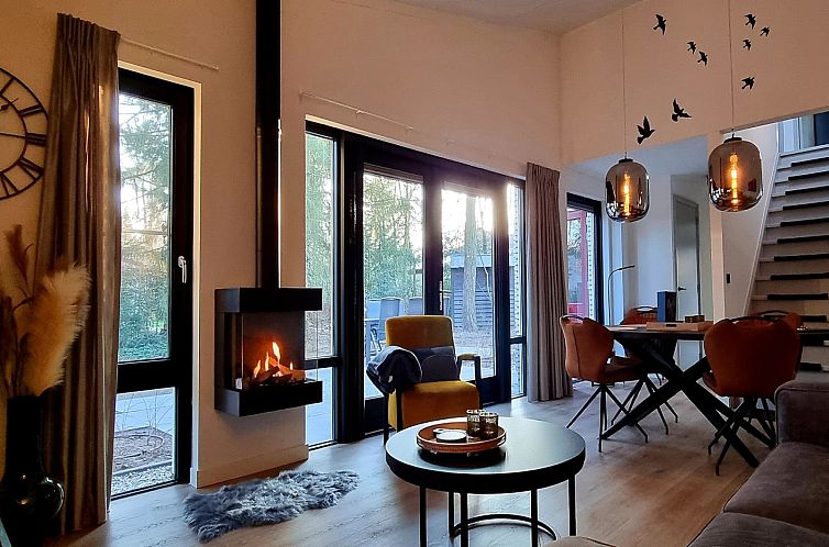 Zeer luxe 6 persoons vakantiehuis met sauna nabij Halle