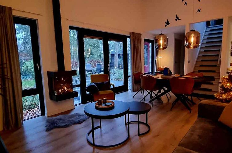 Zeer luxe 6 persoons vakantiehuis met sauna nabij Halle