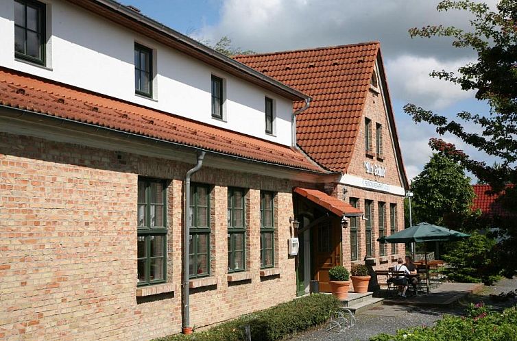 Pension & Restaurant "Alte Schule"