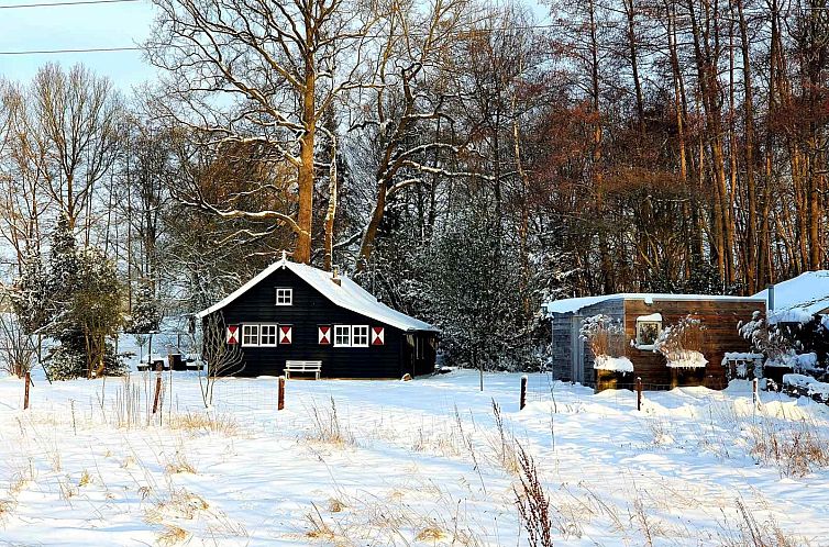 Sfeervol 4 persoons vakantiehuis, gelijkvloers met ligbad en