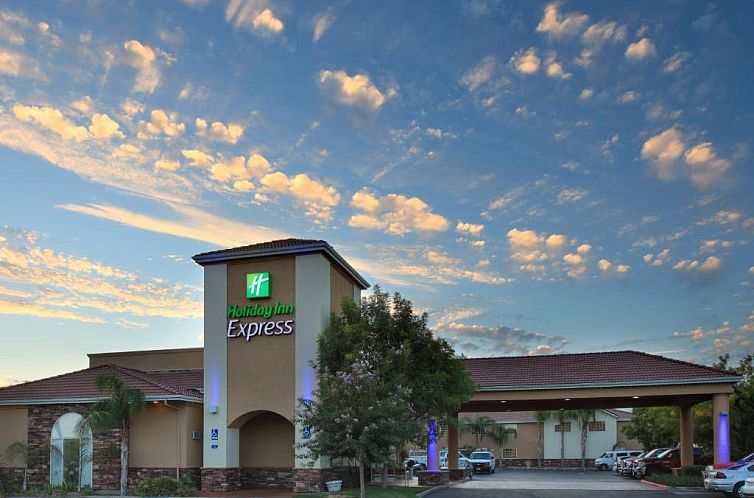 Holiday Inn Express Oakdale, an IHG Hotel