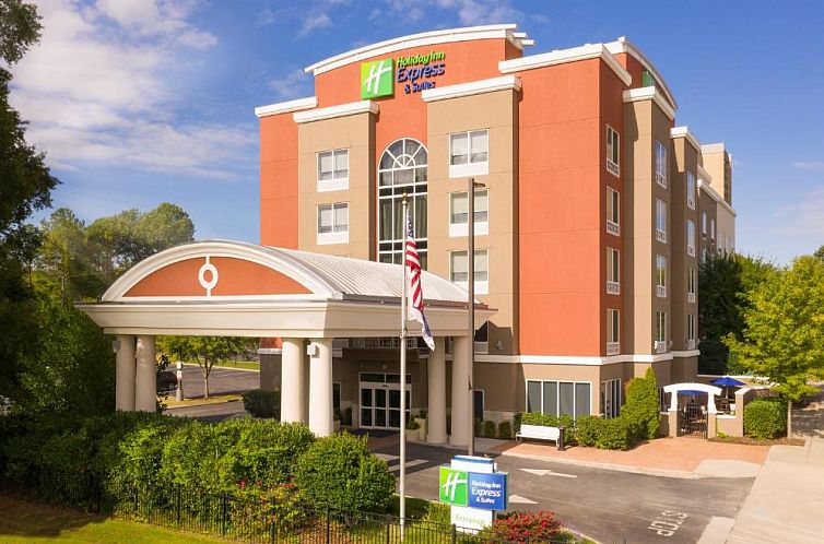 Holiday Inn Express Hotel & Suites Chattanooga Downtown, an 