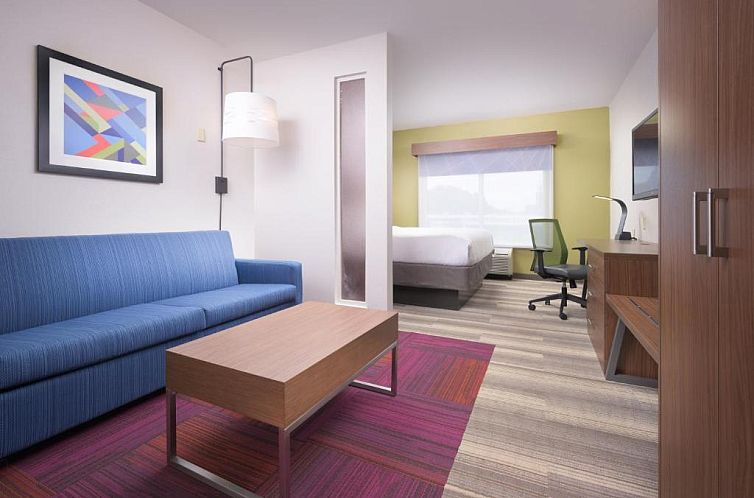 Holiday Inn Express Hotel & Suites Chattanooga Downtown, an 