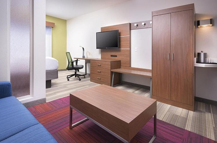 Holiday Inn Express Hotel & Suites Chattanooga Downtown, an 