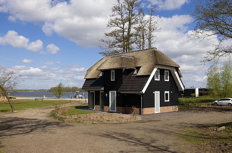 Vrijstaande woning in Gelderland, Nederland