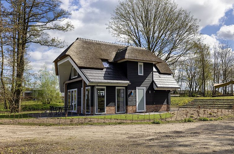 Vrijstaande woning in Gelderland, Nederland