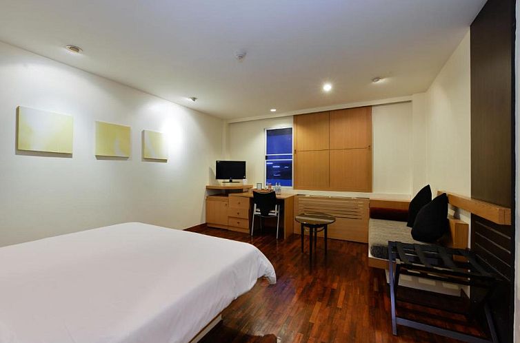 iCheck inn Sukhumvit 19 - SHA Certified