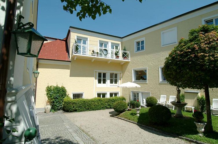 Hotel Biedermeier Hof