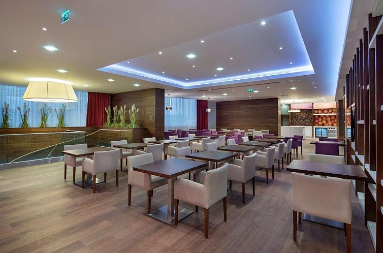 Hampton by Hilton Istanbul Kayasehir