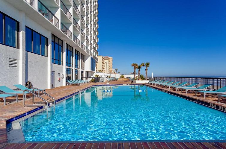 Holiday Inn Express & Suites Oceanfront Daytona Beach Shores