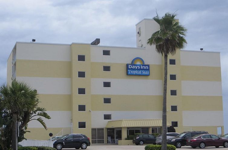 Days Inn by Wyndham Daytona Oceanfront