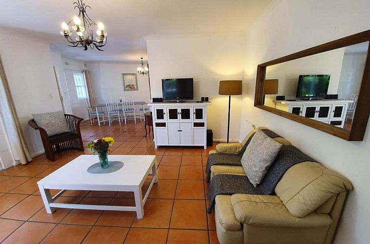 Paradiso Guesthouse & Self-catering Cottage