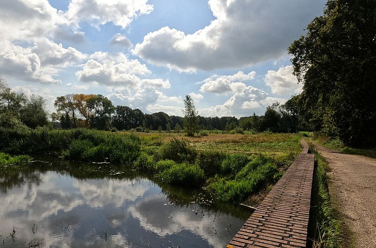 Modern ingerichte 6 persoons vakantiehuis gevestigd in een