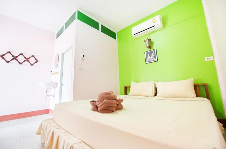 Pongphen Guesthouse - SHA Plus Certified