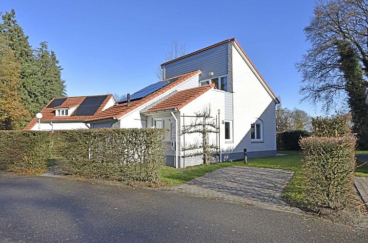 Vrijstaande woning in Limburg, Nederland