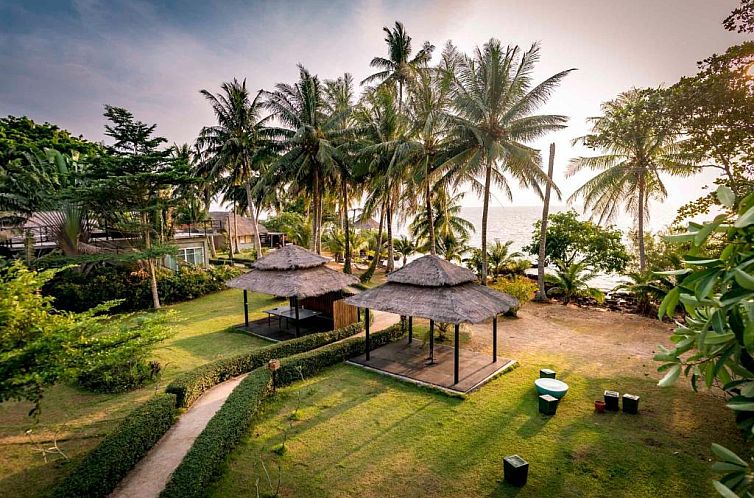 Koh Mak Ao Kao White Sand Beach