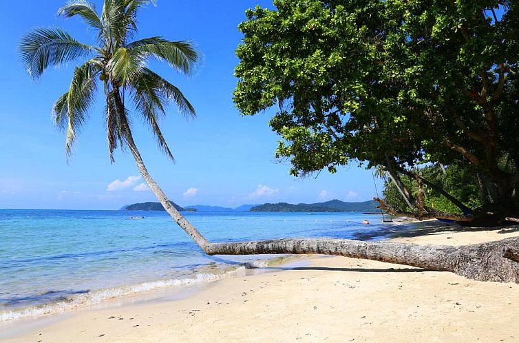 Koh Mak Ao Kao White Sand Beach