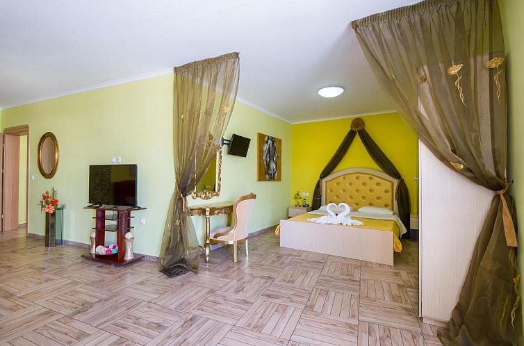 Paradice Hotel Luxury Suites