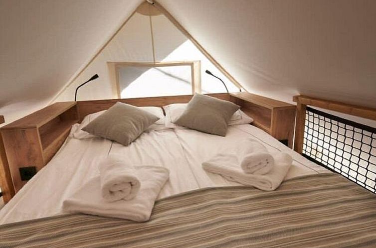 Vakantiehuis Lodge de Montagne Petite (glamping tent)