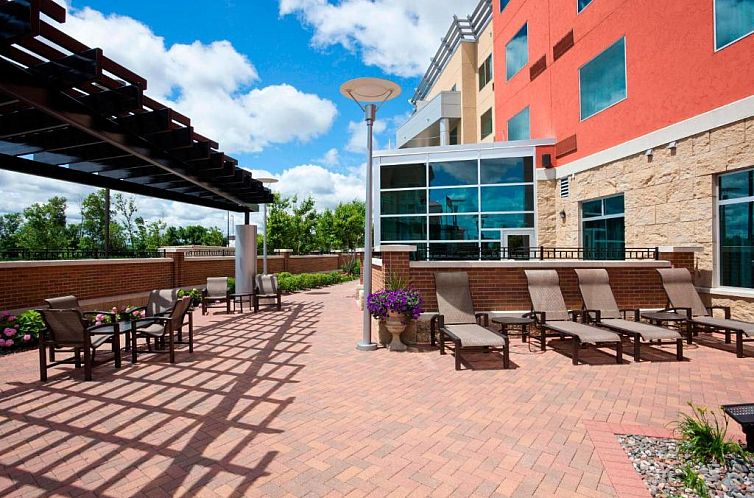 Courtyard Minneapolis Maple Grove Arbor Lakes