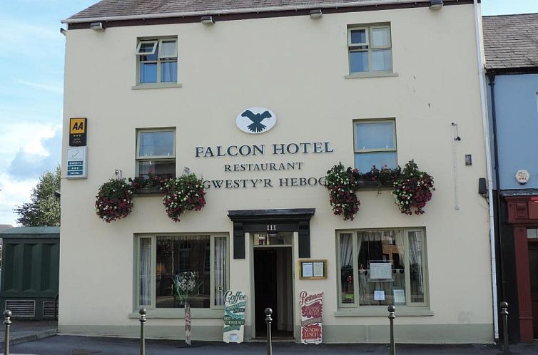 Falcon Hotel