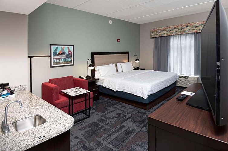 Hampton Inn & Suites - Raleigh Downtown