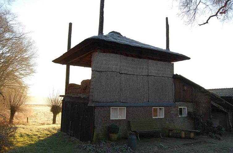 Knus tweepersoons hooiberg op landgoed Bleijendijk nabij