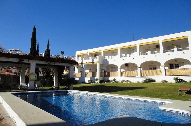 Apartamentos Almoraide Suites - Adults Only