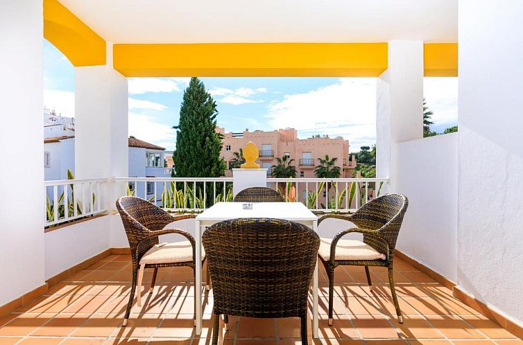 Apartamentos Almoraide Suites - Adults Only