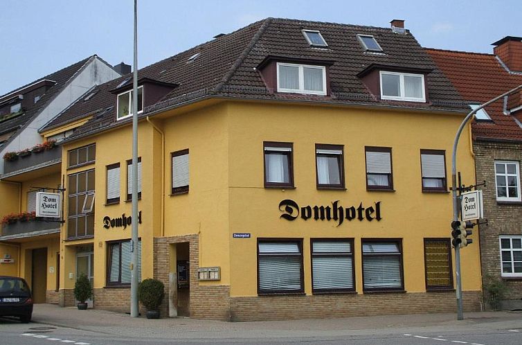 Domhotel Bed & Breakfast