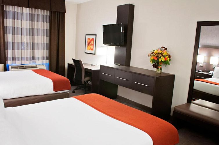 Holiday Inn Express Hotel & Suites Pittsburgh-South Side, an