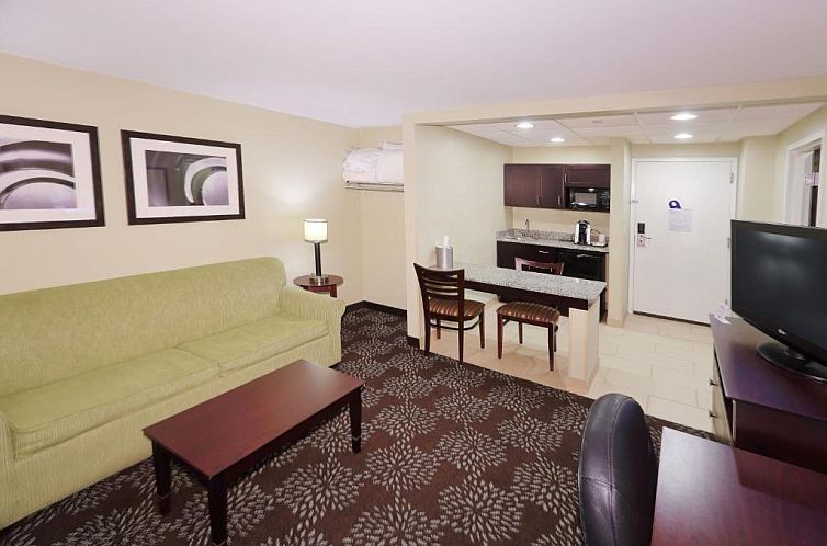 Holiday Inn Express Pittsburgh West - Greentree, an IHG Hote