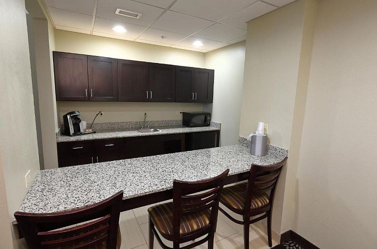 Holiday Inn Express Pittsburgh West - Greentree, an IHG Hote